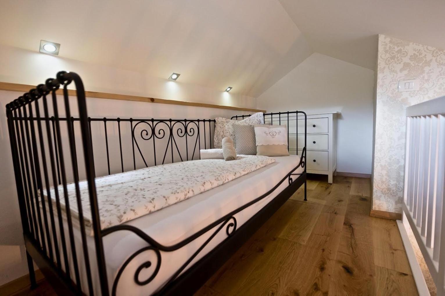 Apartment Koledniki Bled